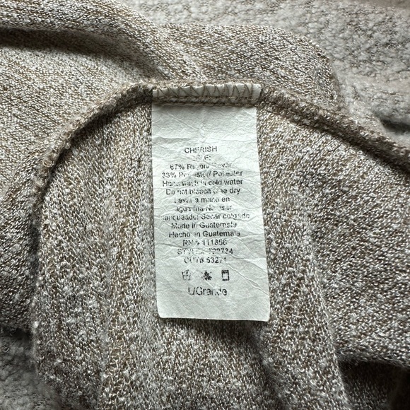 Cherish Light Gray Long Sleeve Women's Top Size L - Picture 3 of 11